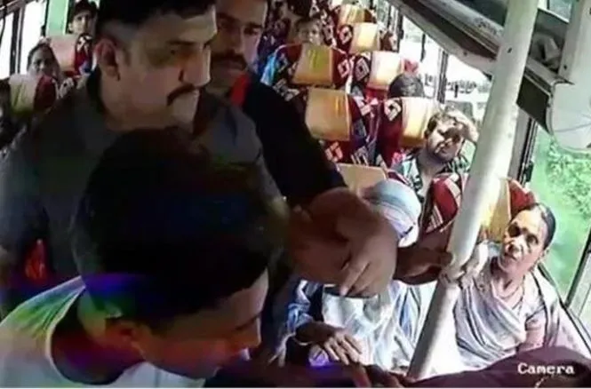 mp police fake case sohanlal in bus